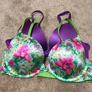 Victoria’s Secret bra